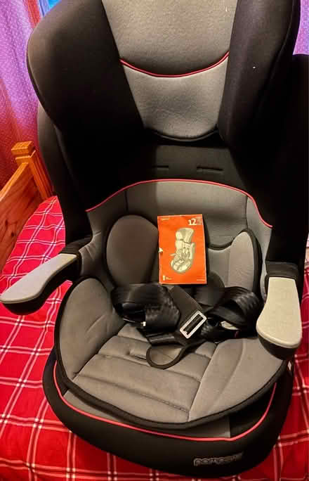 Photo of free Child Car seat (Weymouth DT4) #3