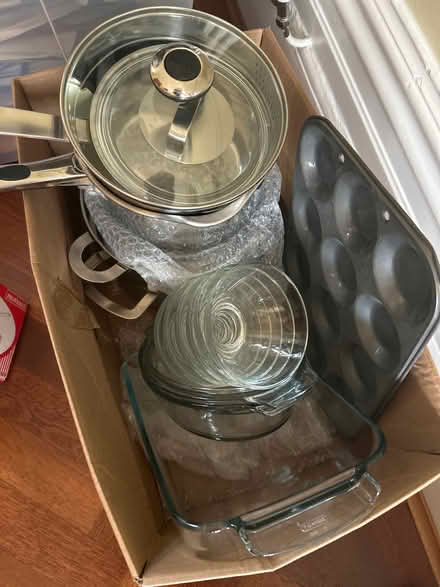 Photo of free Pans and pyrex dishes (De Parys MK40) #1