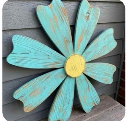 Photo of free Vintage Wood Picket Fence (Woodinville) #4