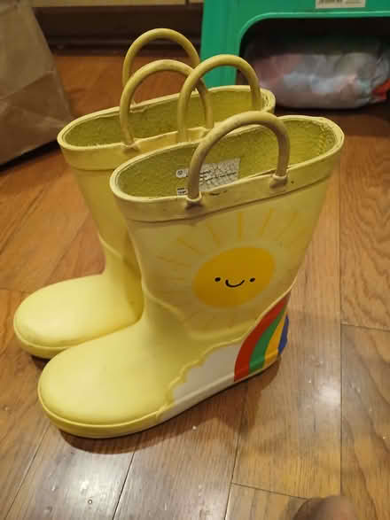 Photo of free Child's yellow rain boots (Mountain View near downtown) #3