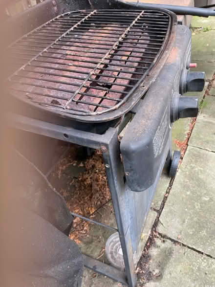 Photo of free Used BBQ (Neyagawa river glen, oakville.) #2