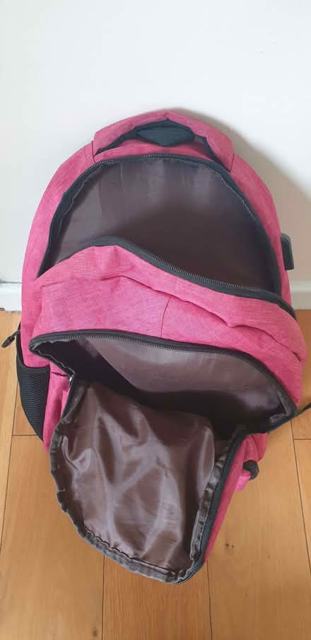 Photo of free School Bag (Backpack) (Crosspool S10) #3