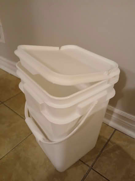 Photo of free Large Food Safe Bucket (Meadowvale Village) #2