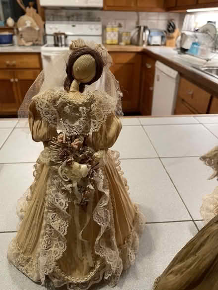 Photo of free Vintage Corn Husk Dolls (Berne) #1