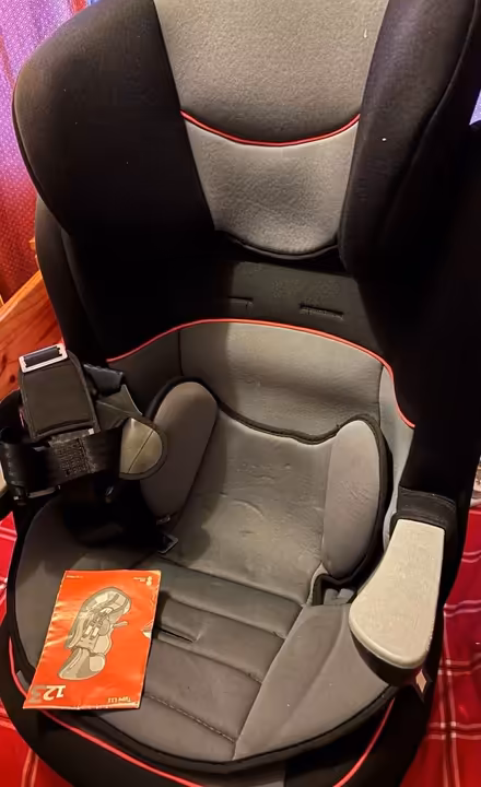 Photo of free Child Car seat (Weymouth DT4) #4