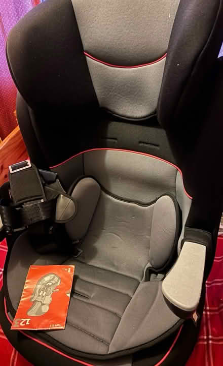 Photo of free Child Car seat (Weymouth DT4) #4