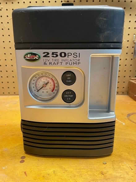 Photo of free Tire inflator & Raft Pump (Burke, VA) #2