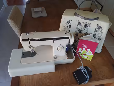 Photo of free sawing machine (hookhills paignton) #2