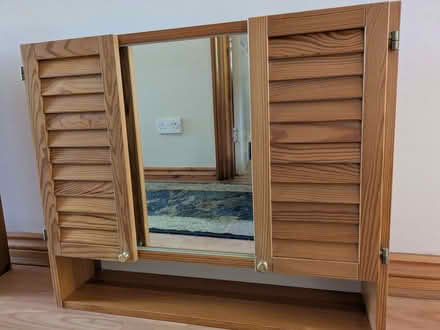 Photo of free Pine bathroom cabinet in good condition (Buckskin RG22) #2