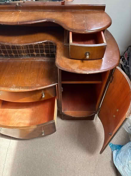 Photo of free Art deco dressing table (Brize Norton - OX18) #2