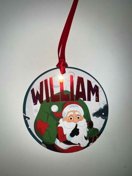 Photo of free New William Xmas dec (GL3) #1