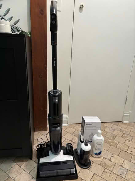 Photo of free Tineco Floor ONE S5 Combo (Evanston (Evanston (Green Bay & Emerson)) #1