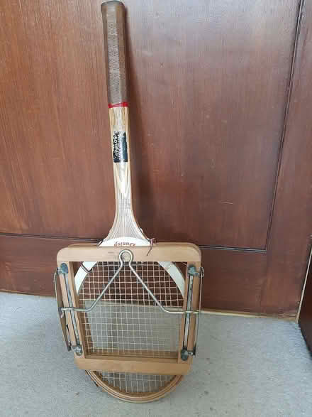 Photo of free Tennis racquet with press (Viewlands PH1) #1