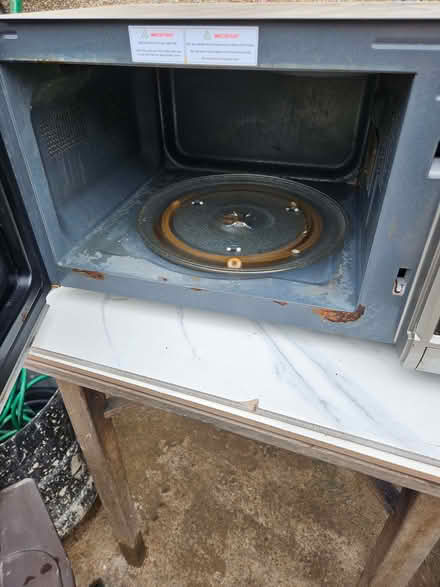 Photo of free Microwave (West End LA3) #2