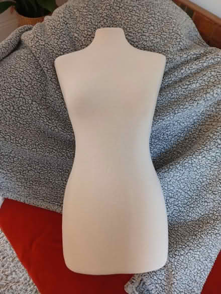 Photo of free Mannequin without stand (Buxworth SK23) #1