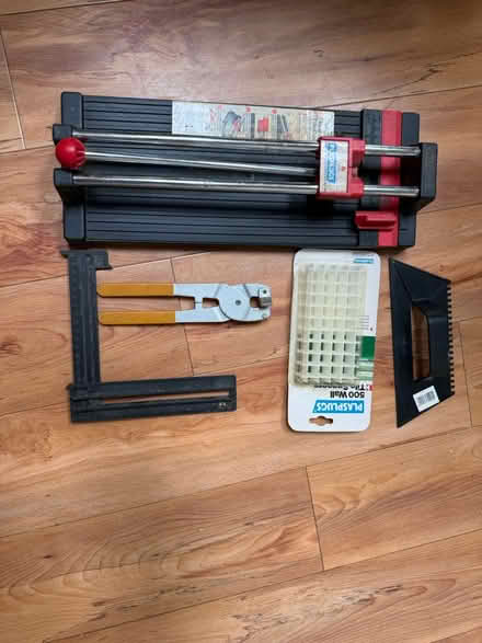 Photo of free Tile cutter and other bits (Yapton BN18) #1