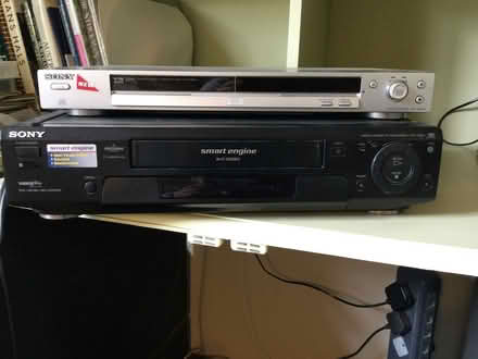 Photo of free Old style Sony TV + dvd & cassette (Farley Heath GU5 9EW) #2