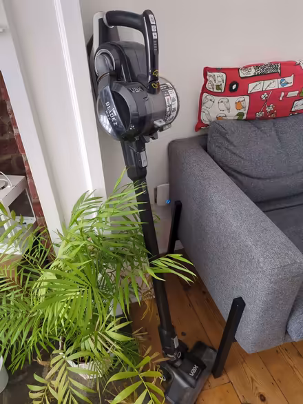 Photo of free Vax Blade 2 Max Cordless Vacuum Cleaner (CT10) #1