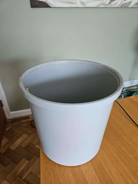 Photo of free Large grey sturdy plastic bin (St Stephens AL3) #1