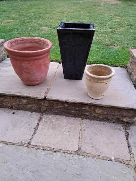 Photo of free Pots (Woodley RG5) #1
