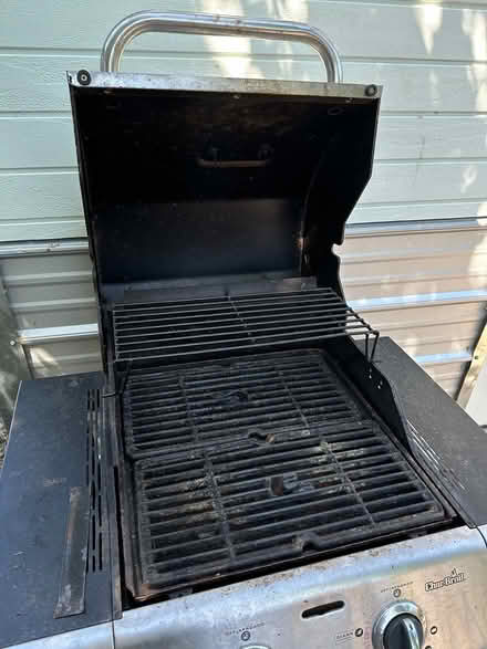 Photo of free Charbroil Gourmet propane grill (Alberta/Vernon area) #3