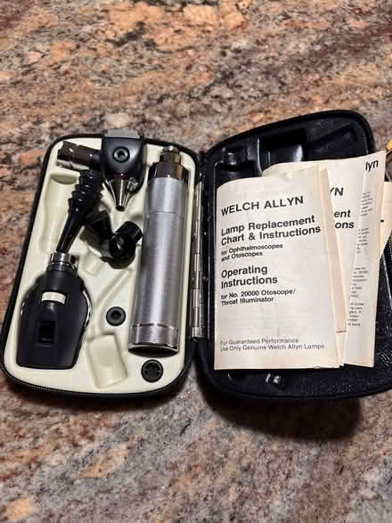 Photo of free otoscope (Columbia Heights) #1