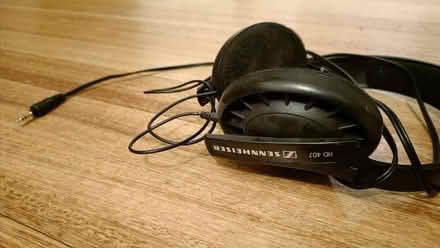 Photo of free Sennheiser 407 wired headphones (Shirley CR0) #1