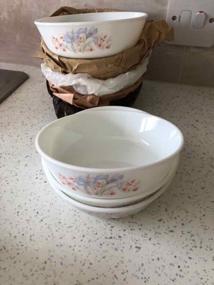 Photo of free Pyrex bowls (Woodchurch CH49) #1