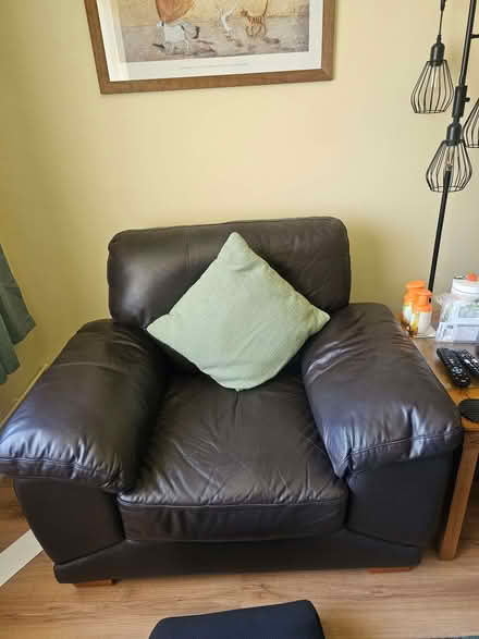 Photo of free 3 peice leather suite with footstall (North Tonbridge TN10) #3