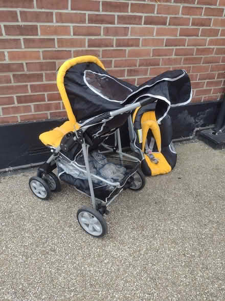 Photo of free Graco Child seat and Buggy set (Bournemouth, BH7) #3