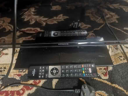 Photo of free 33" Hitachi TV Needs New Speakers (Wollaton NG8) #2
