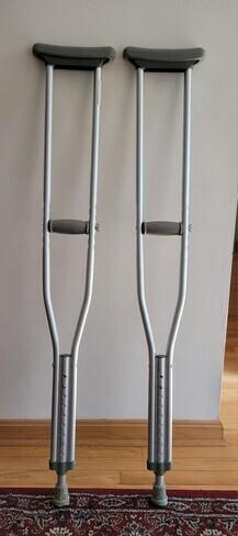 Photo of free Aluminum Adult Underarm Crutches (20874) #1