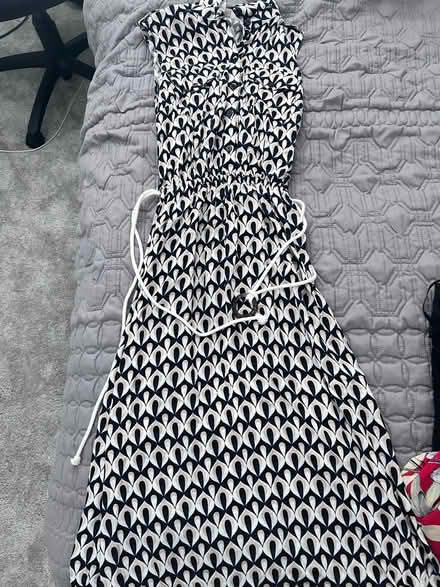 Photo of free Adult girls 2 bags full of clothes (South harrow HA2) #3