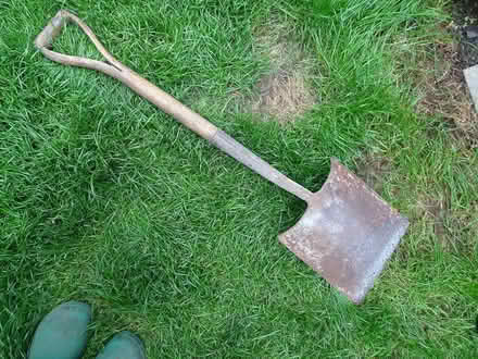 Photo of free Old Spade (Anglel near Chapel Market N1) #1