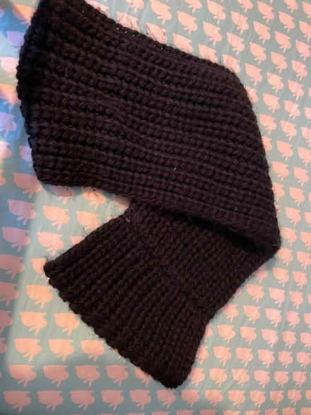 Photo of free Women’s black snood scarf (Thringstone LE67) #1