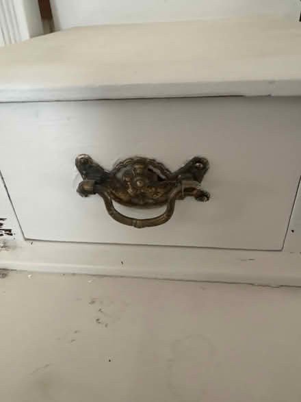 Photo of free White dressing table (Brize Norton - OX18) #2