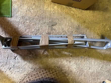 Photo of free 4 Table legs (Hatch Warren RG22) #1