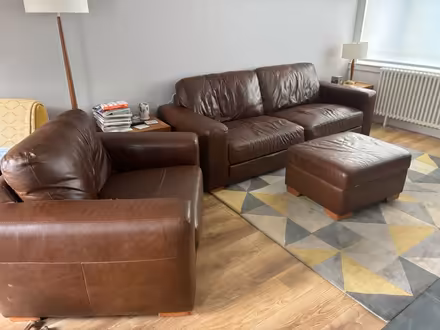 Photo of free Brown leather 3 piece suite (Kilbarchan) #1