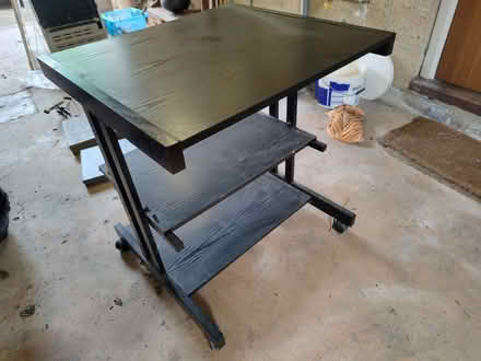 Photo of free Computer desk (Eynsham OX29) #1