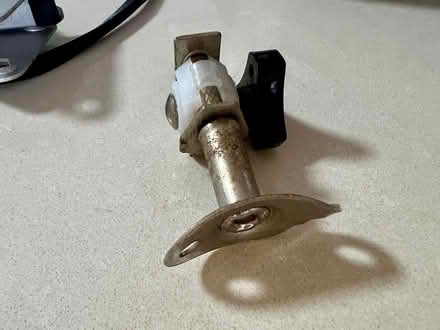 Photo of free Repair my desk lamp (Serangoon MRT station) #4