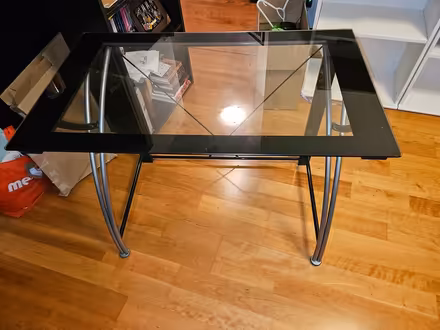 Photo of free Glass table (Yonge & Bloor) #1