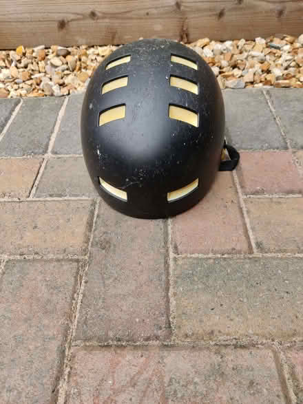 Photo of free Kids BMX/skateboard style helmet (Peachcroft OX14) #2