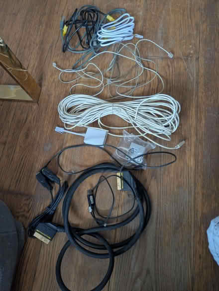 Photo of free Various cables (Hove BN3) #3
