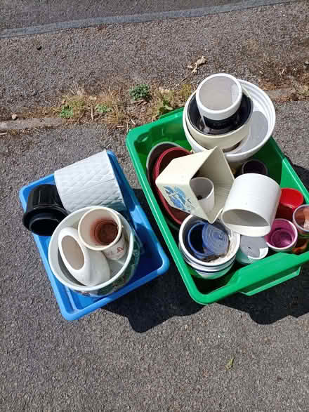 Photo of free Plant pot hokders (Lychpit RG24) #1
