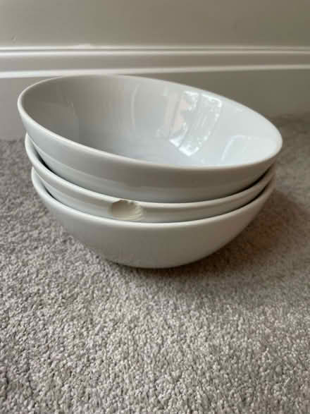 Photo of free plates and bowls (Kenilworth) #2