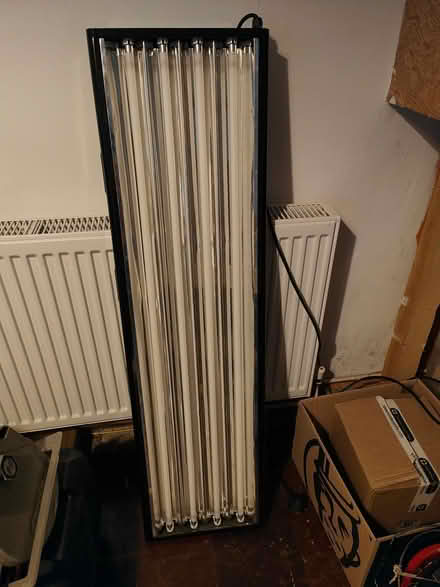 Photo of free Gardener's grow light (Basildon) #1