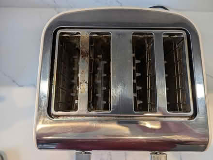 Photo of free Swan toaster, will do 4 thick slices (Heaton Norris SK4) #2