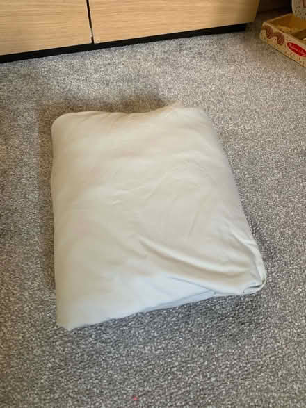 Photo of free Fitted sheet - double (Garston L19) #2