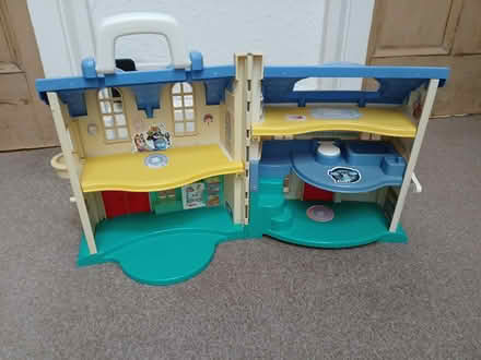 Photo of free Plastic Dolls House (Lark Lane Area L17) #3