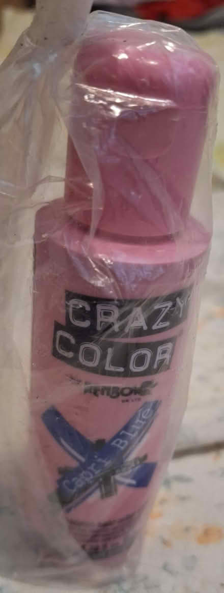 Photo of free Hair color blue (CV2) #1